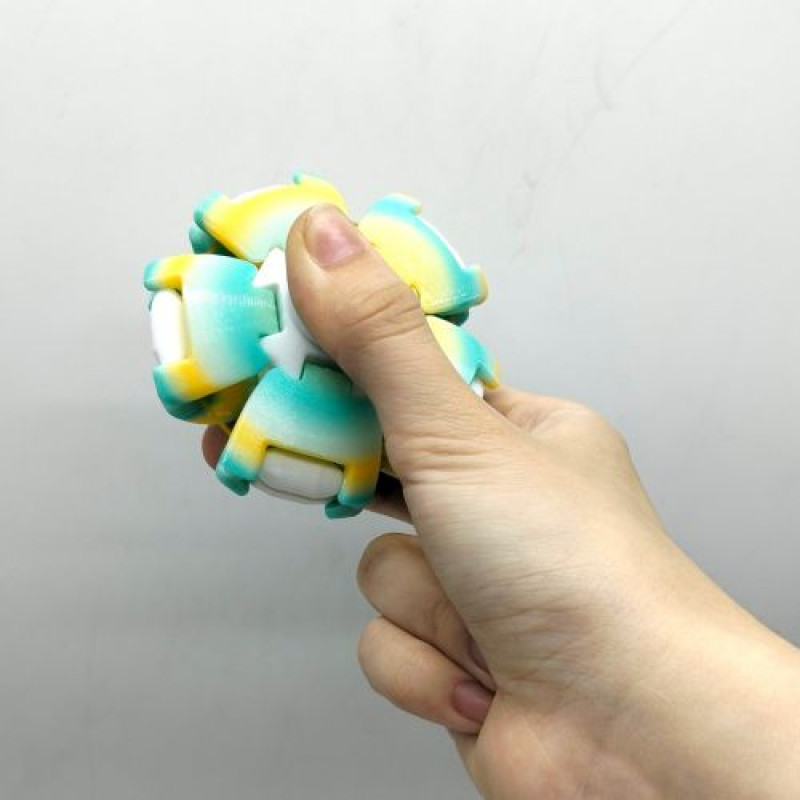 Спіннер-куля 3D 6см кольоровий