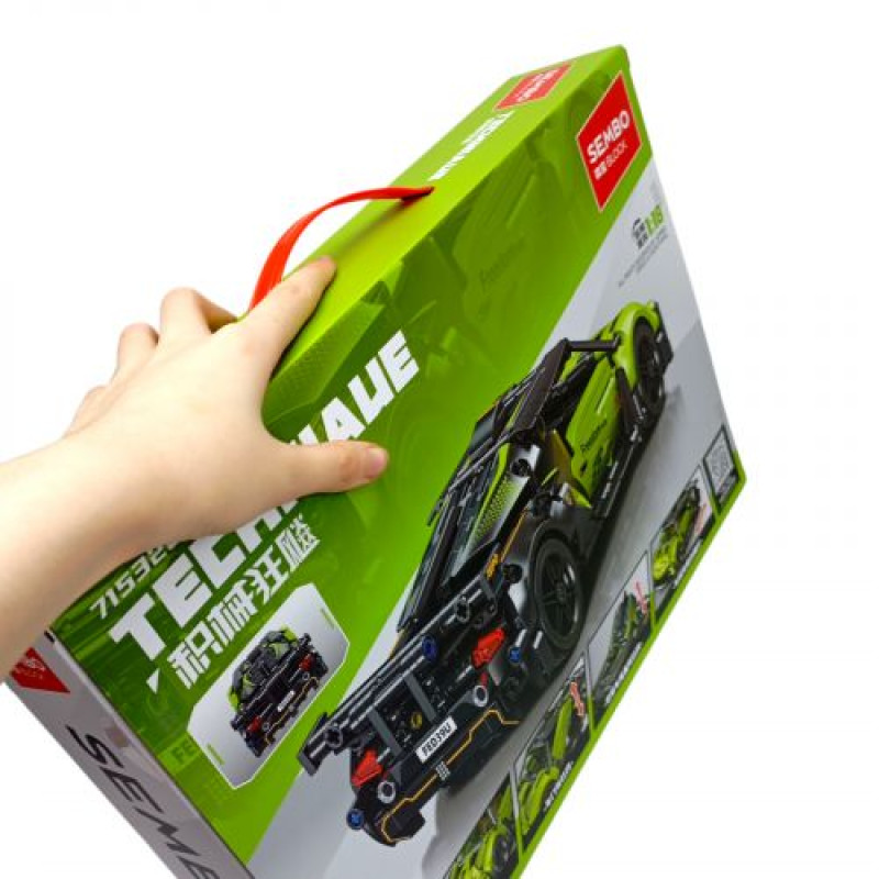 Конструктор “Машинка”, 480 елементи, масштаб 1:18, в коробці